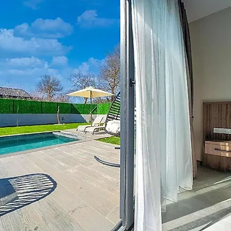 Hotel Entire House - 1 Bedroom Private Honeymoon 2*