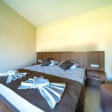 Hotel Entire House - 1 Bedroom Private Honeymoon 2*